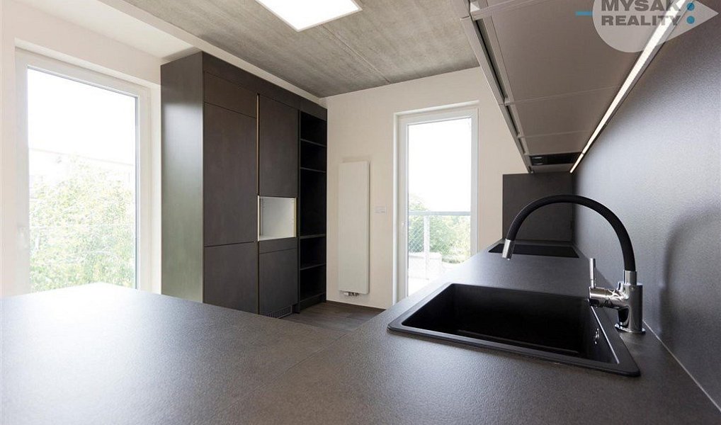 Prodej bytu 4+kk 148 m², Kladno – náhled fotky 13