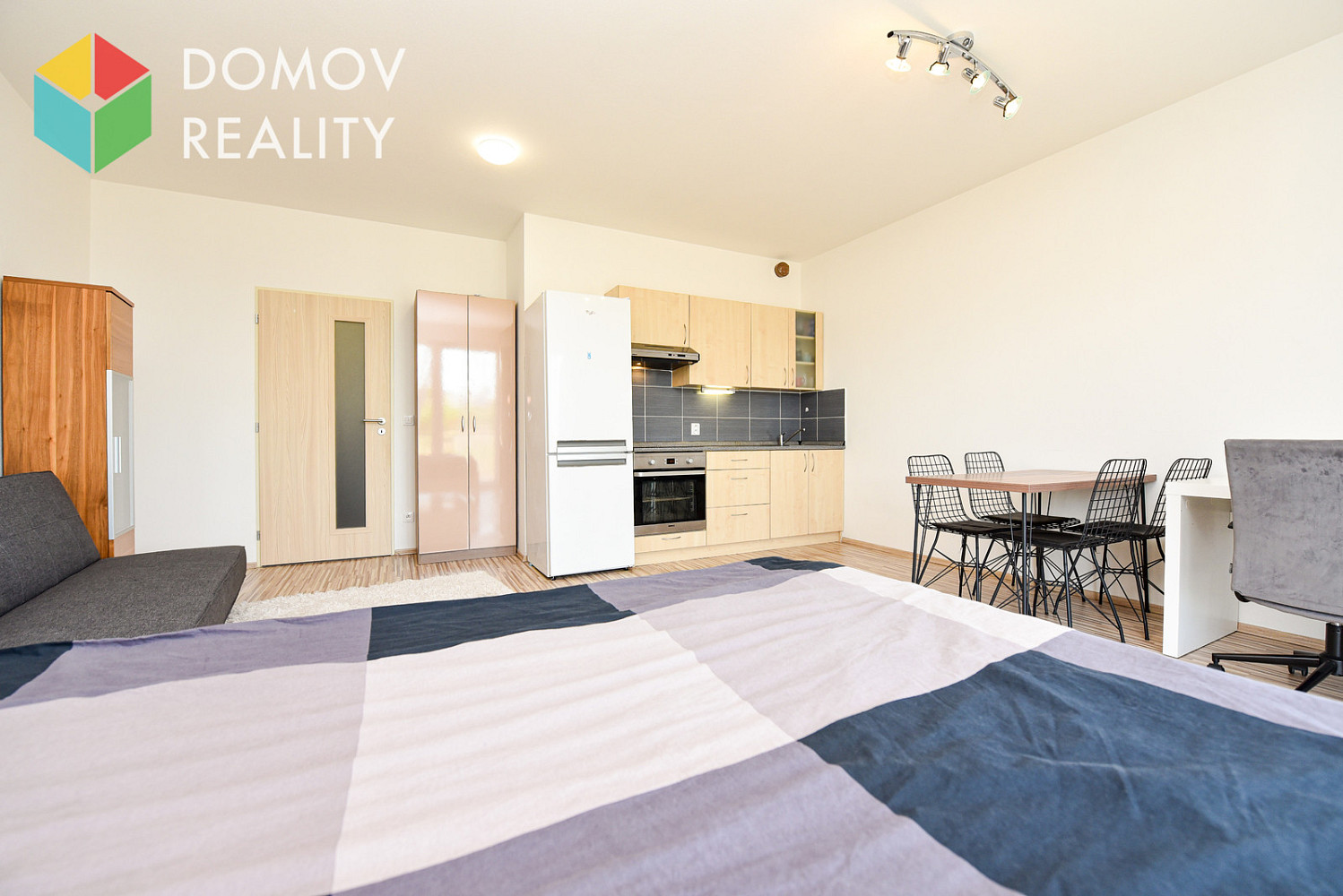 Pronájem bytu 1+kk 37 m² — photo 4