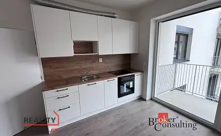 Pronájem bytu 1+kk 28 m²