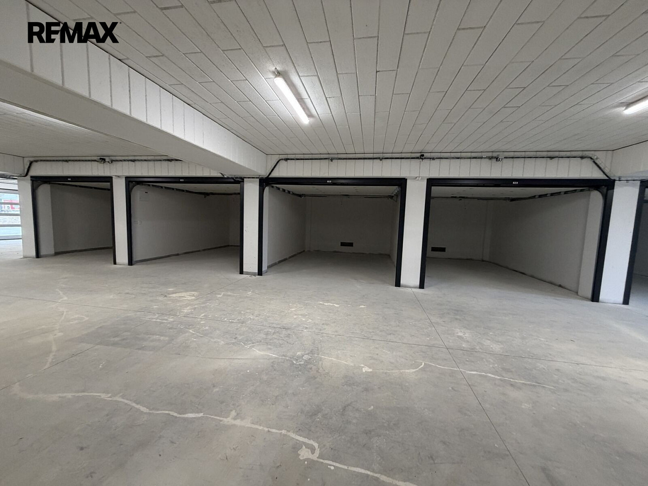 Pronájem nové garáže 21,69m2, Lnářská ul. Humpolec – fotografie 5