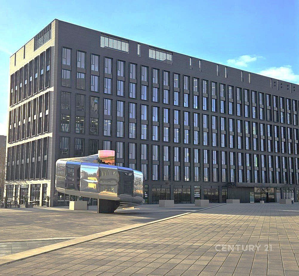 Pronájem kanceláře 564 m²