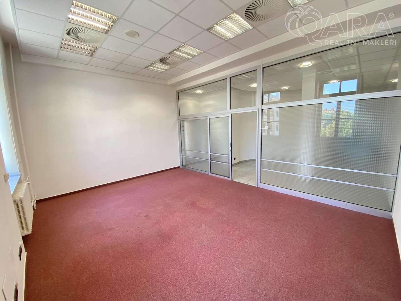 Pronájem kanceláře 25 m² – fotografie 2