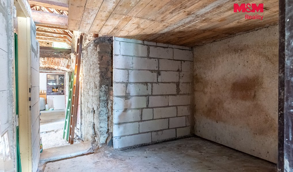 Prodej stavebního pozemku 1 676 m², Strašice – náhled fotky 18