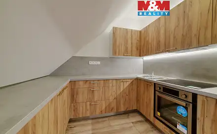 Pronájem bytu 3+kk 74 m²