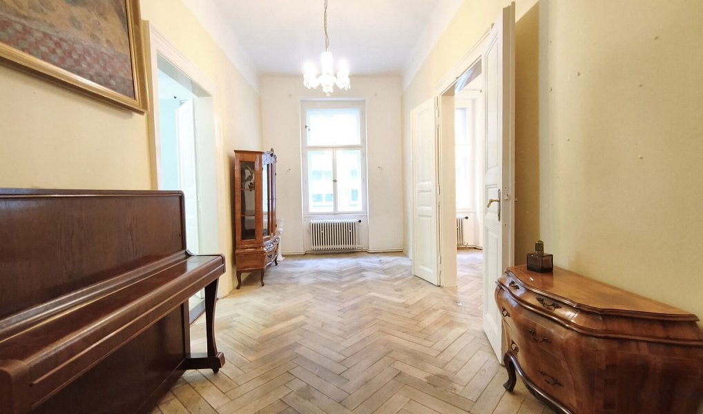 Prodej bytu 4+1 121 m², Praha – náhled fotky 3