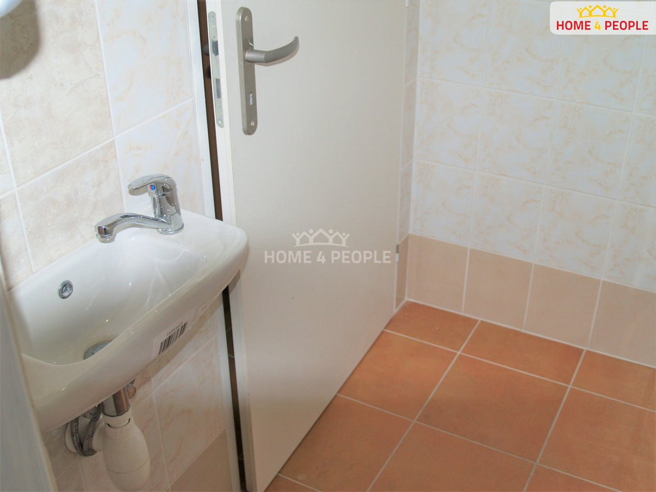 Pronájem obchodních prostor 32 m² – fotografie 3