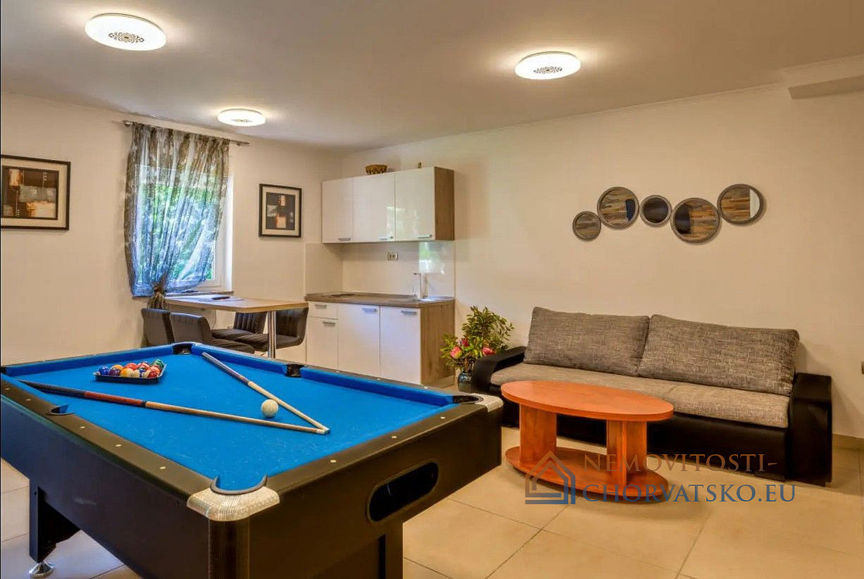 Pronájem domu 210 m² s pozemkem 210 m² - Widok 5