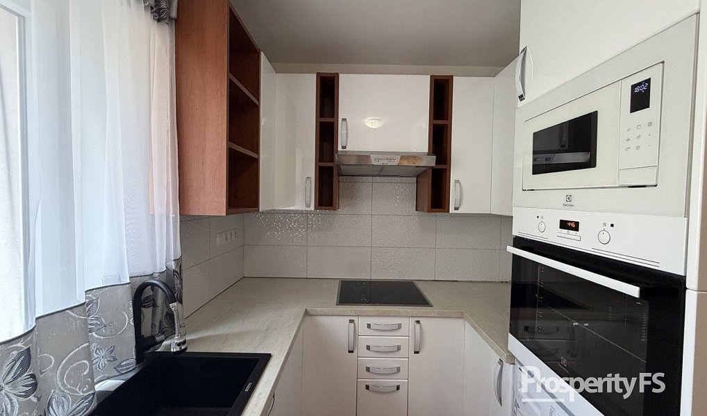 Pronájem bytu 1+1 30 m², Stochov – náhled fotky 4