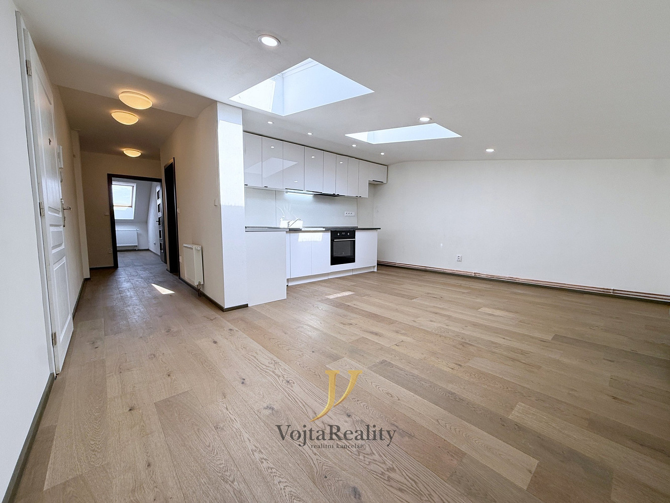 Pronájem bytu 3+kk 83 m²