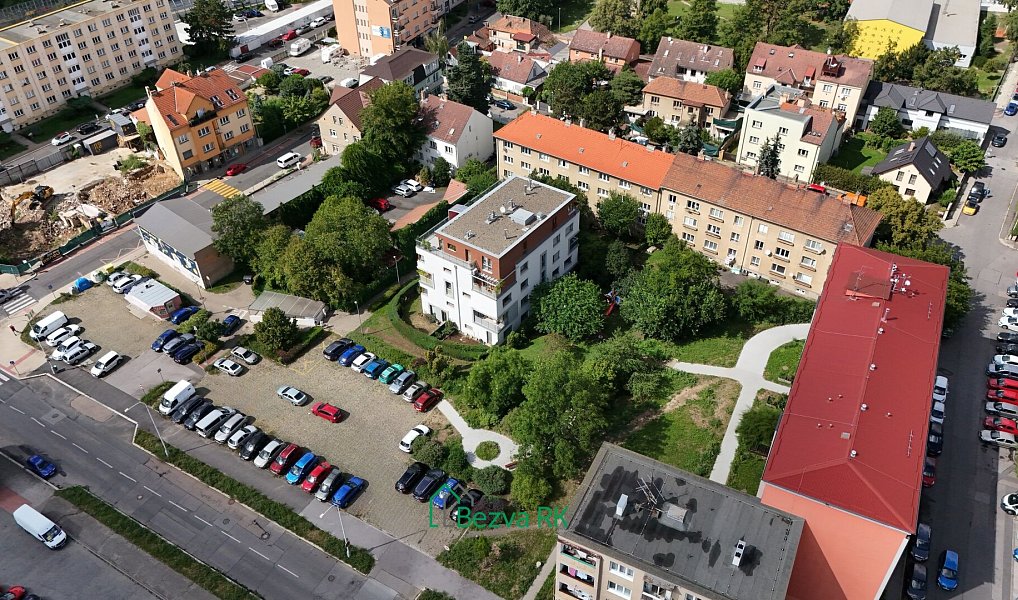 Prodej bytu 3+kk 71 m², Praha – náhled fotky 33