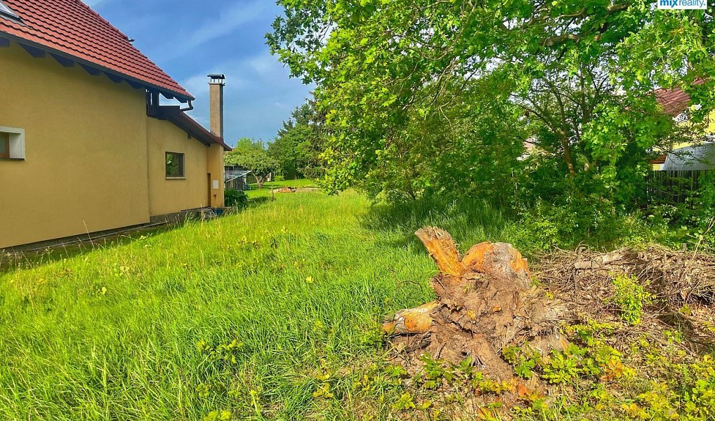 Prodej stavebního pozemku 657 m², Úherce – náhled fotky 8