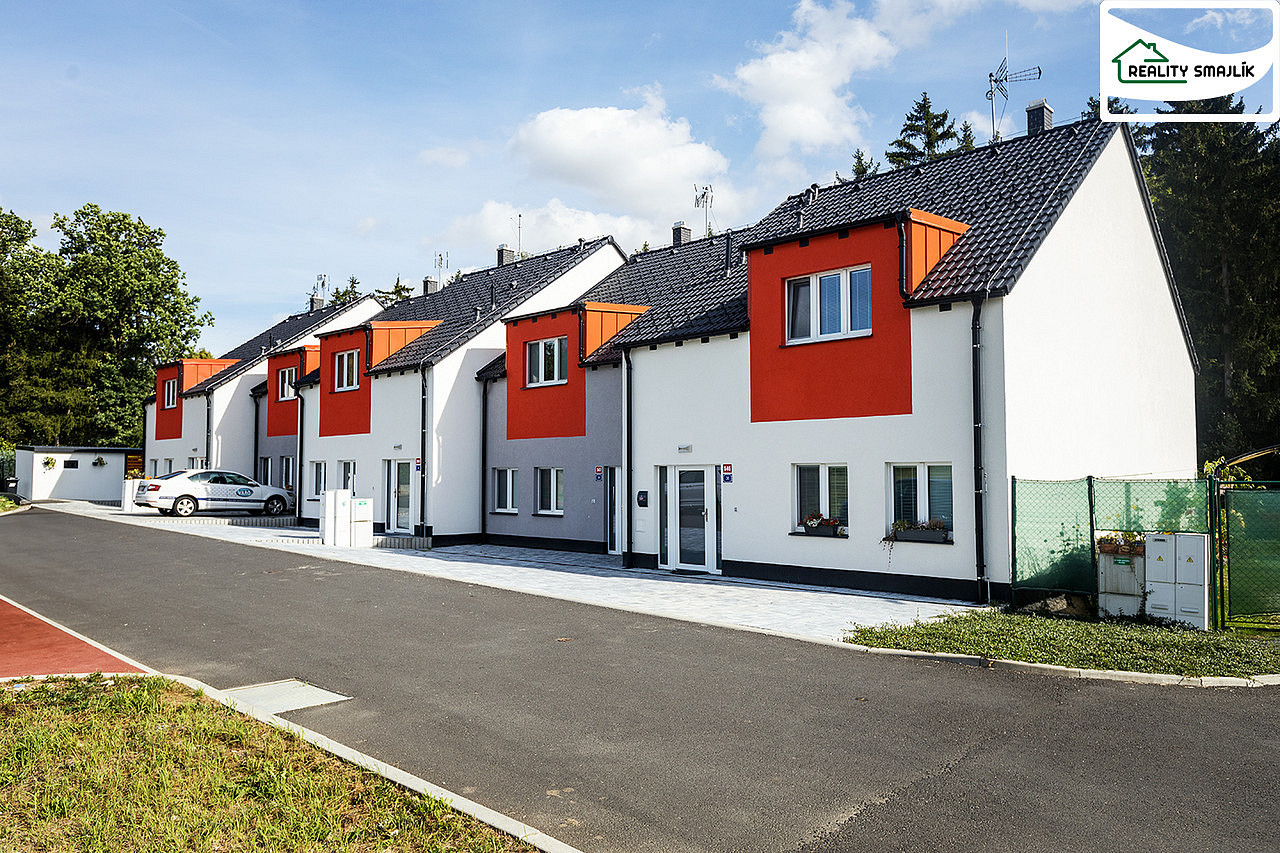 Prodej domu 145 m² s pozemkem 153 m² – fotografie 2