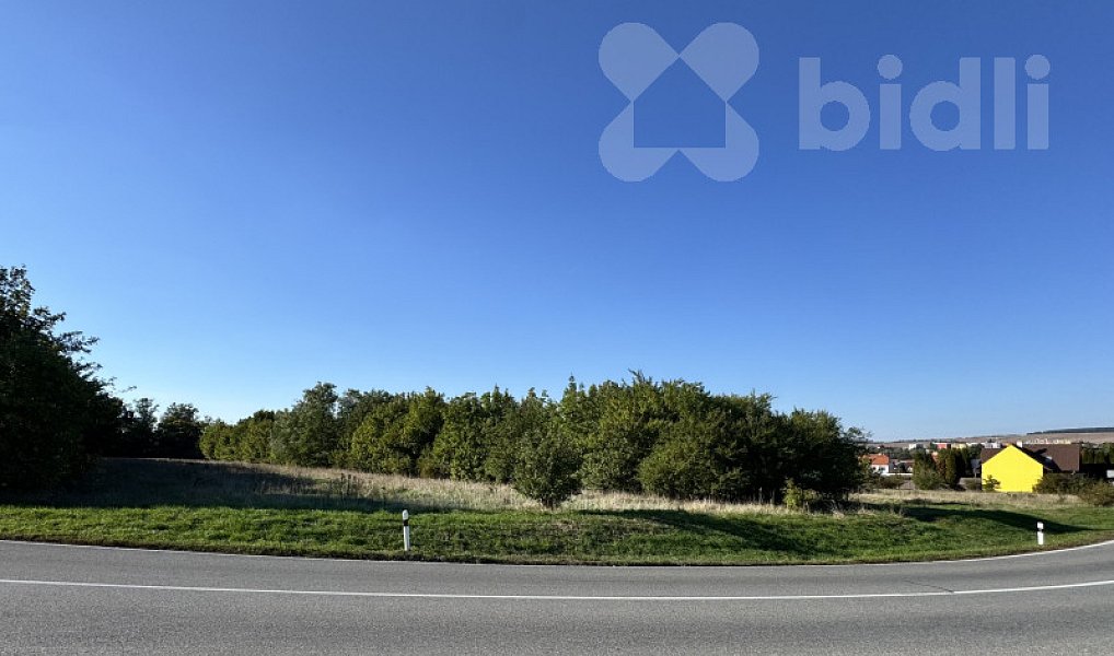 Prodej stavebního pozemku 1 756 m², Ivančice – náhled fotky 2