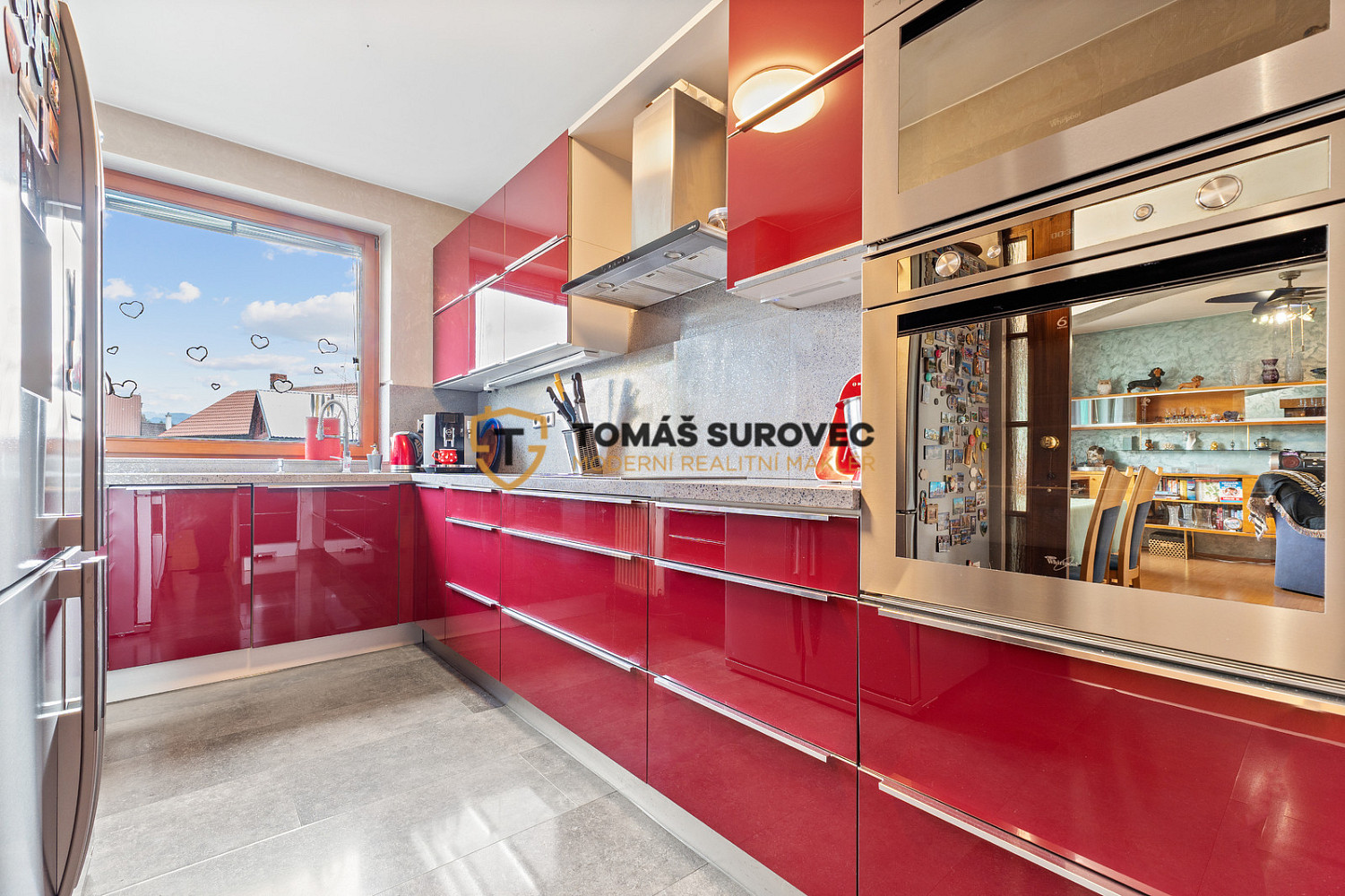 Prodej domu 240 m² s pozemkem 385 m² – fotografie 2