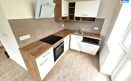 Prodej bytu 1+kk 34 m², Klatovy - Luby