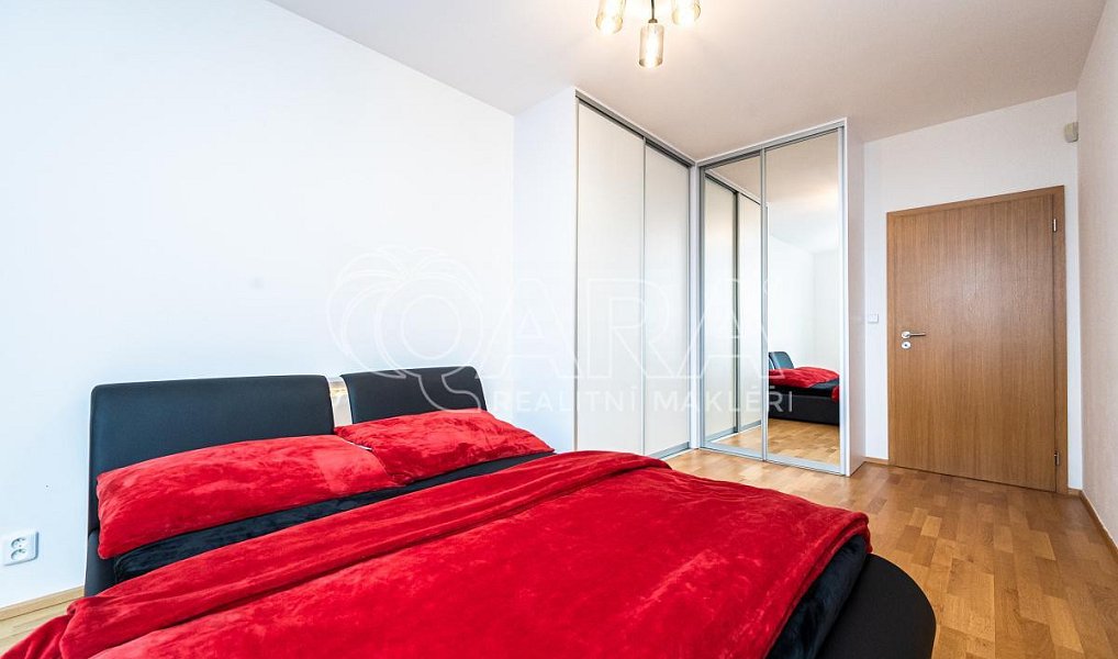 Pronájem bytu 3+kk 90 m², Praha – náhled fotky 9