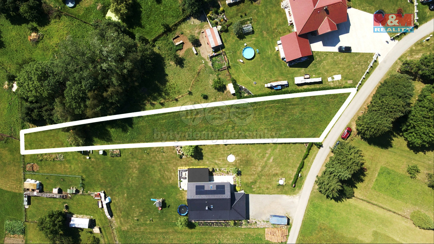 Prodej stavebního pozemku 1 240 m²