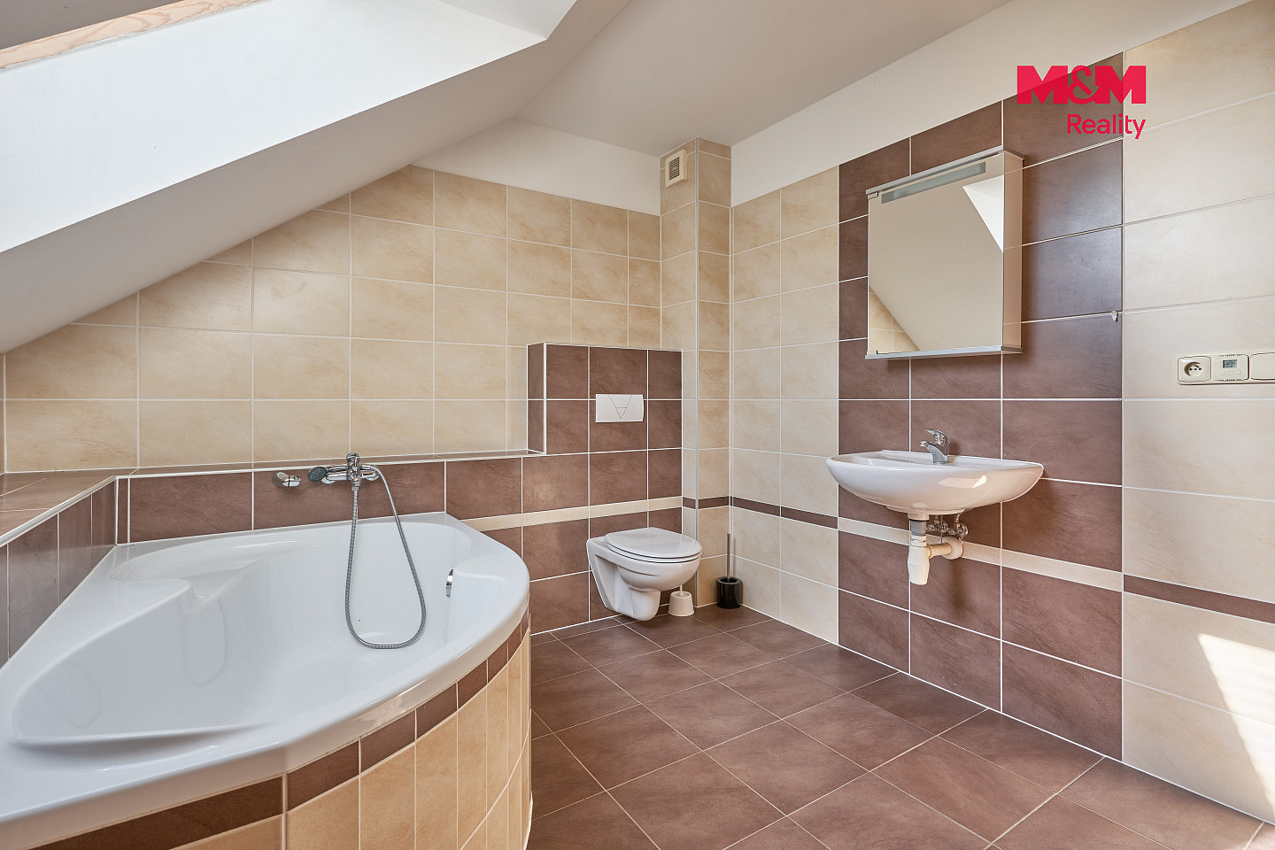 Prodej domu 130 m² s pozemkem 376 m² – fotografie 4
