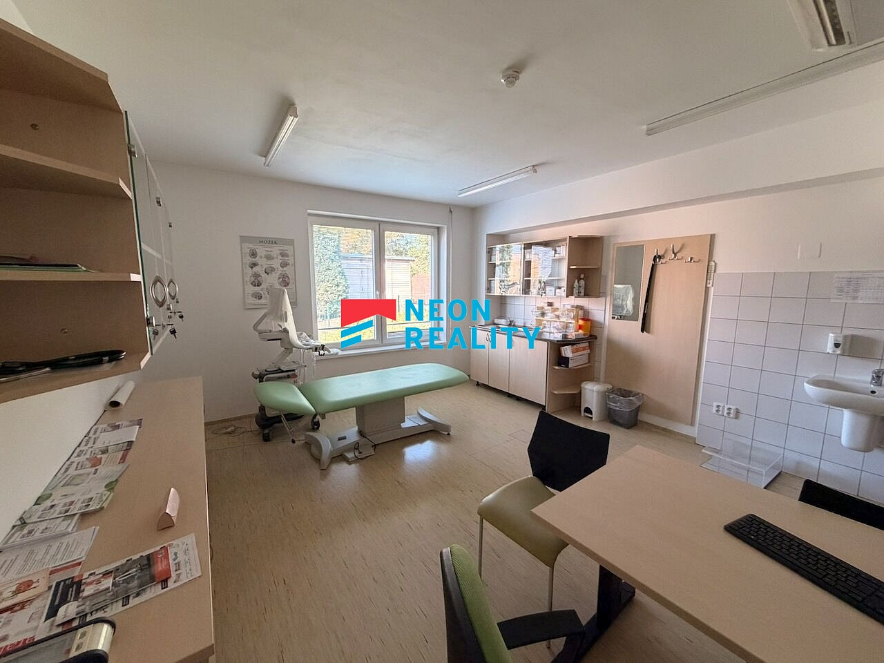 Pronájem komerčního objektu (jiného typu) 24 m²