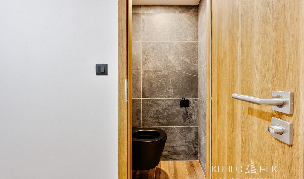 Prodej bytu 3+1 64 m², Pelhřimov – náhled fotky 11
