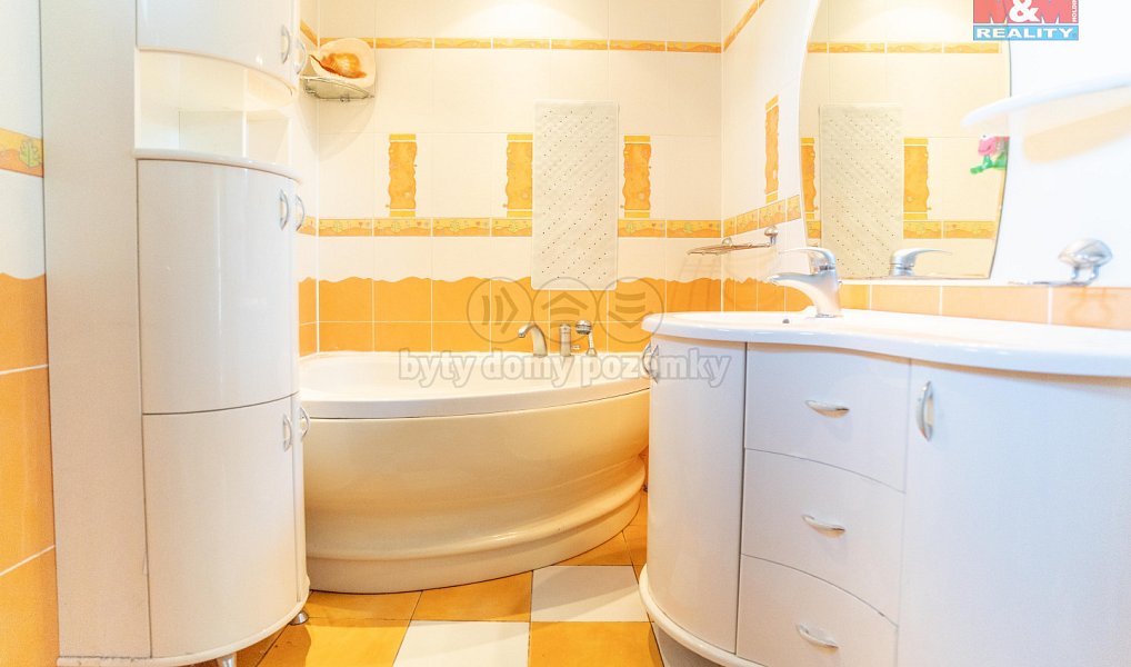 Prodej domu 228 m² s pozemkem 939 m², Chotěbuz – náhled fotky 17