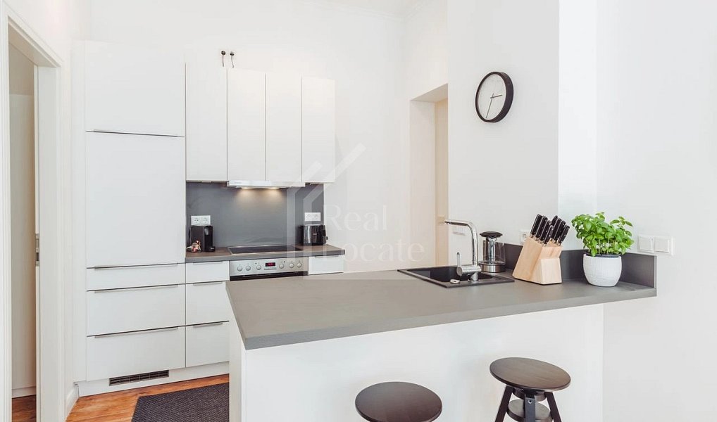 Pronájem bytu 3+kk 65 m², Praha – fotka 1 z 5