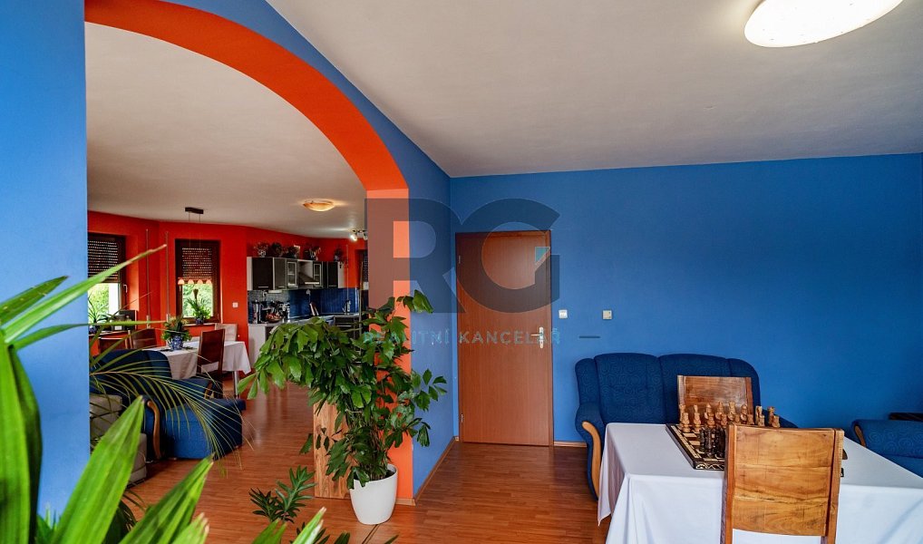Prodej domu 226 m² s pozemkem 1 089 m², Písek – náhled fotky 11