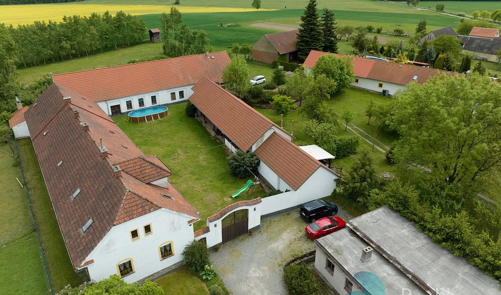 Prodej komerčního objektu (jiného typu) 726 m², Skrýchov u Malšic – náhled fotky 3