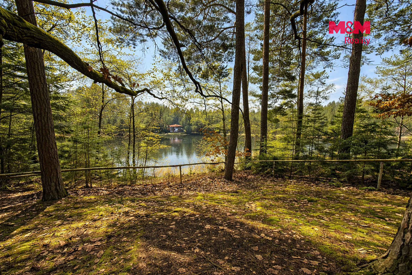 Prodej stavebního pozemku 444 m² – fotografie 4