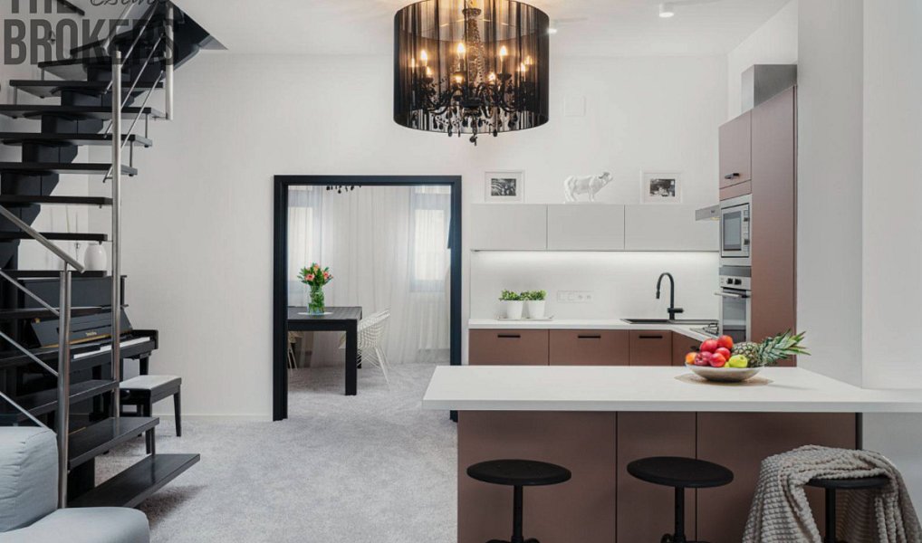 Pronájem bytu 4+kk 170 m², Praha – náhled fotky 2