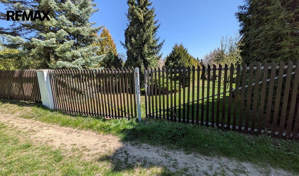 Prodej stavebního pozemku 1 615 m², Buřenice – náhled fotky 12