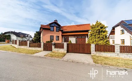 Pronájem domu 276 m² s pozemkem 854 m², Doloplazy, okres Olomouc