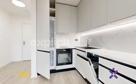 Pronájem bytu 1+kk 41 m², Nad Stráněmi, Zlín