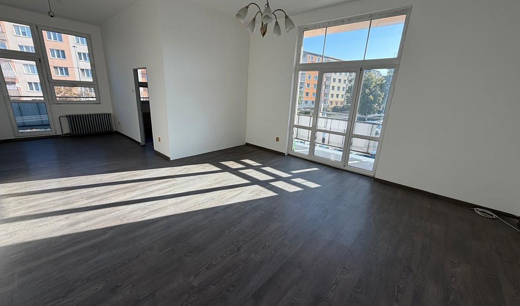 Prodej bytu 4+1 112 m², Louny – náhled fotky 3