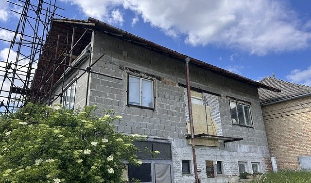 Prodej domu 288 m² s pozemkem 1 424 m², Kostelec – náhled fotky 10