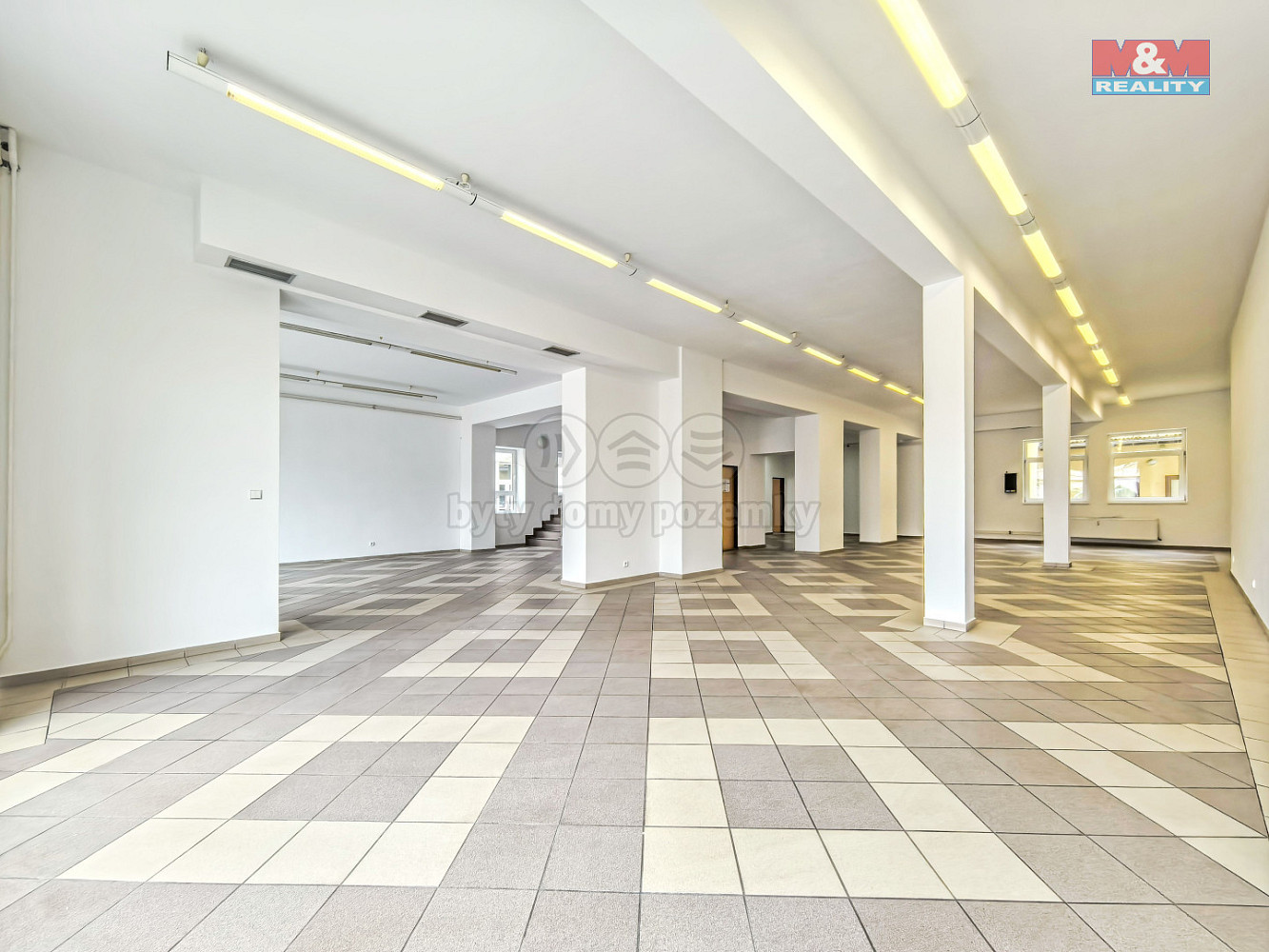 Pronájem obchodních prostor 520 m² — photo 3