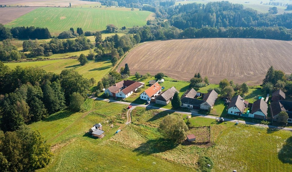Prodej stavebního pozemku 888 m², Kamenice nad Lipou – náhled fotky 9