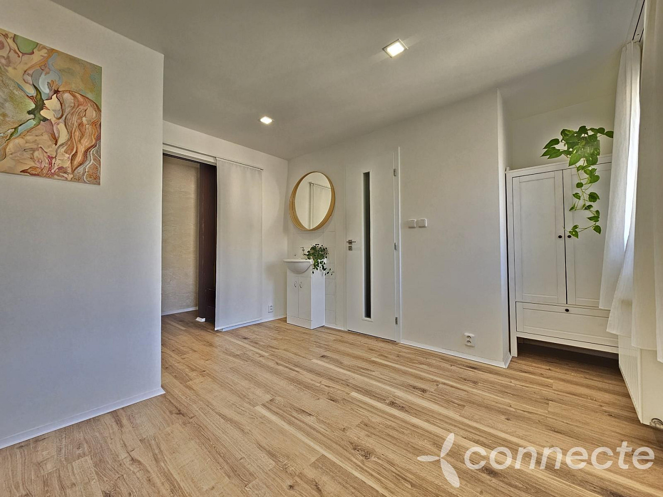 Pronájem bytu 2+kk 35 m² – fotografie 3