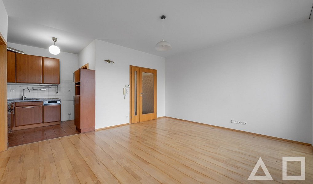 Prodej bytu 3+kk 60 m², Praha – náhled fotky 2