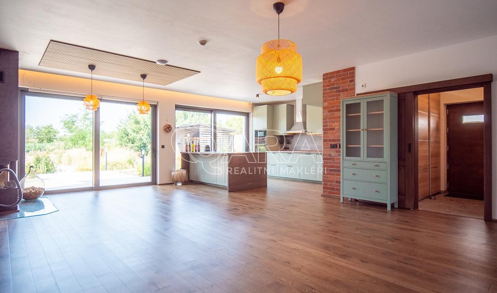 Prodej domu 167 m² s pozemkem 1 729 m², Čejč – náhled fotky 3