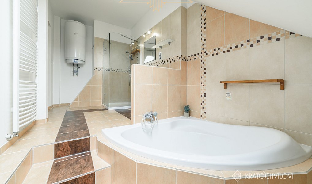 Prodej bytu 4+1 122 m², Písek – náhled fotky 13