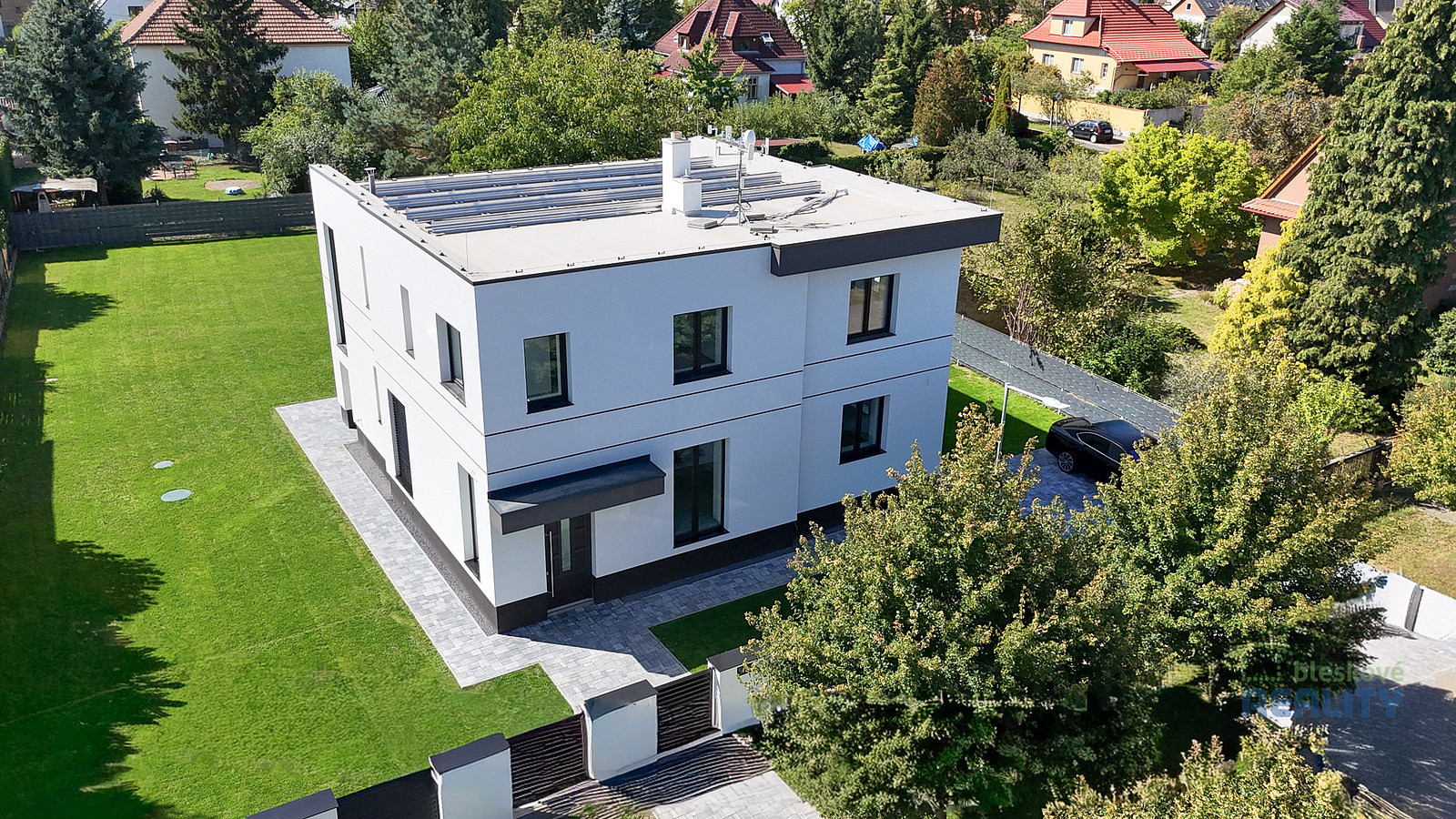 Prodej domu 256 m² s pozemkem 1 303 m² – fotografie 3