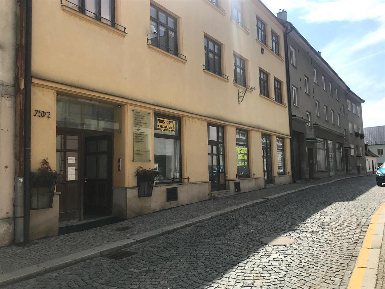 Pronájem obchodních prostor 175 m²