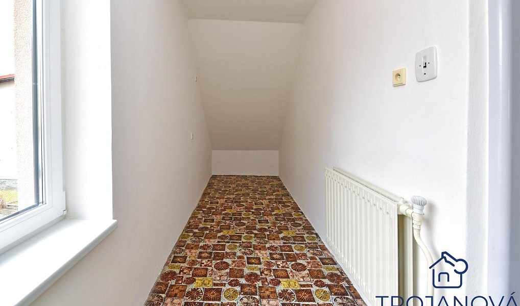 Pronájem domu 250 m² s pozemkem 390 m², Benešov – náhled fotky 24