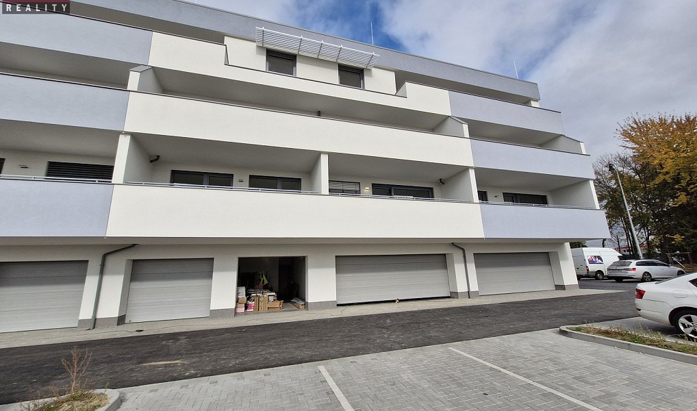 Pronájem bytu 4+kk 126 m², Olomouc – náhled fotky 18