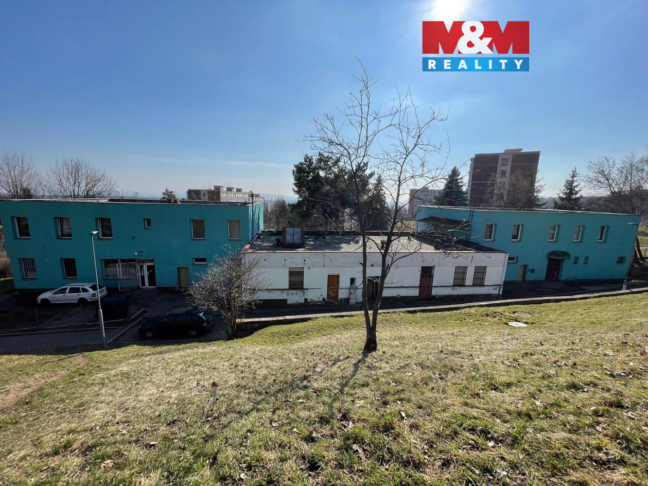 Prodej nájemního domu, činžáku 1 000 m²