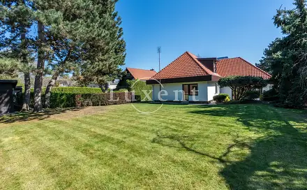 Pronájem domu 417 m² s pozemkem 1 180 m², Ke hrádku, Praha 4 - Kunratice