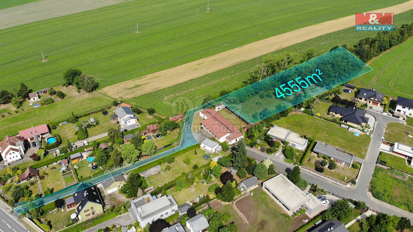 Prodej pozemku 4 555 m²