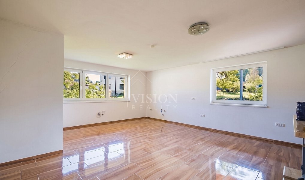 Prodej domu 238 m² s pozemkem 811 m², Třešovice – náhled fotky 4