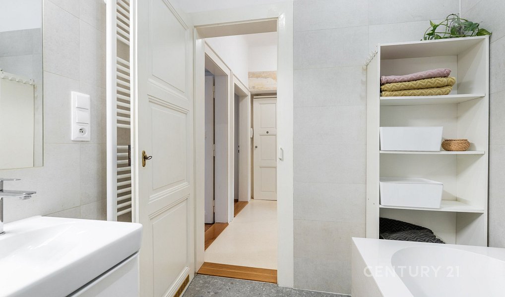 Prodej bytu 2+1 95 m², Praha – náhled fotky 18